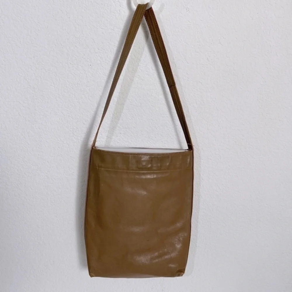 Vintage Bill Blass Nutmeg Tan Genuine Leather Messenger Laptop Bag Tote Murse